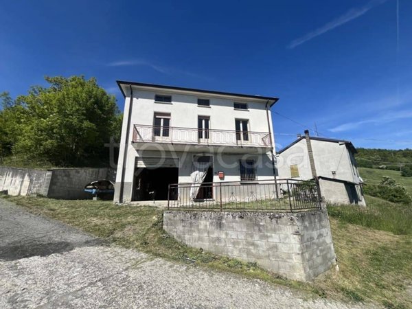 casa indipendente in vendita a Bardi in zona Bertonazzi