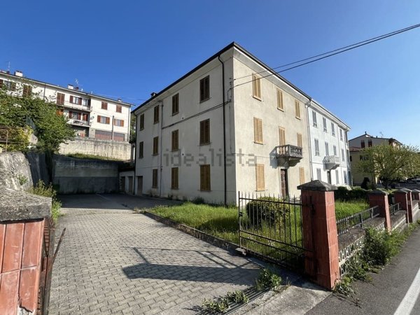 casa indipendente in vendita a Bardi in zona Diamanti