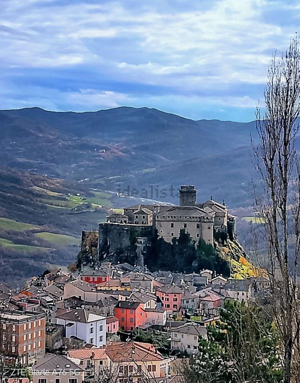 casa indipendente in vendita a Bardi in zona Diamanti