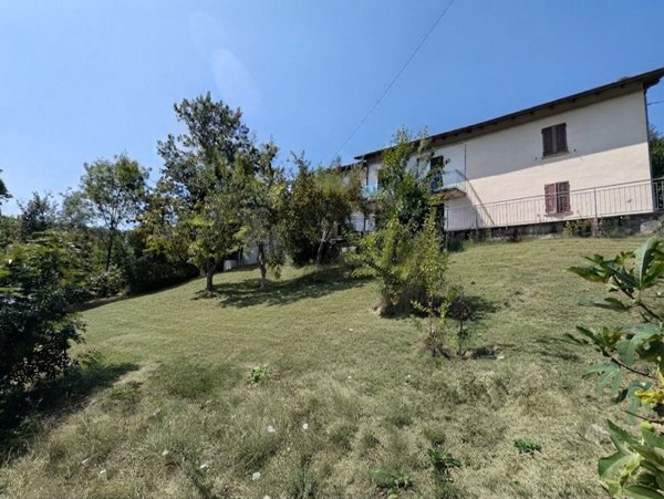 casa indipendente in vendita a Bardi in zona Noveglia