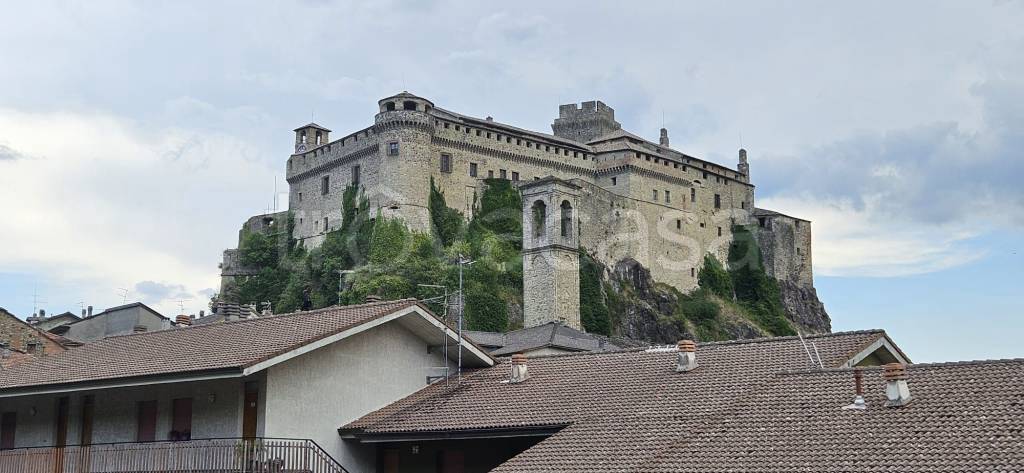 appartamento in vendita a Bardi in zona Diamanti