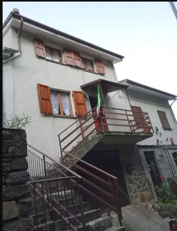 appartamento in vendita a Bedonia