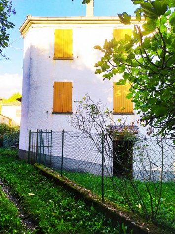 casa indipendente in vendita a Bedonia