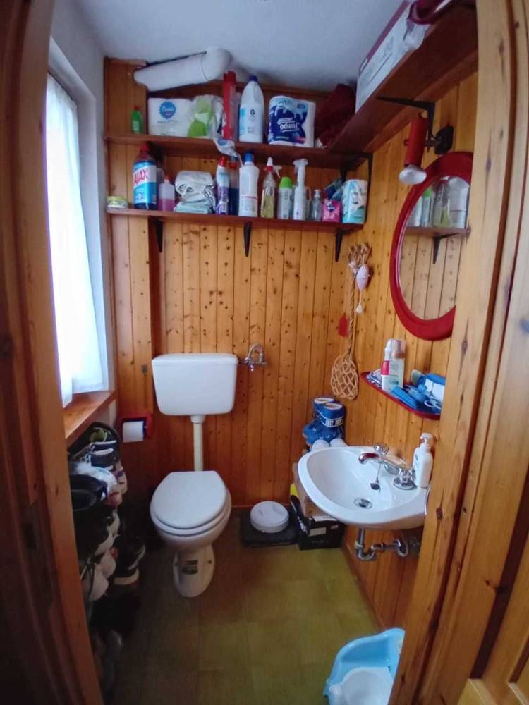 casa indipendente in vendita a Bedonia in zona Volpara