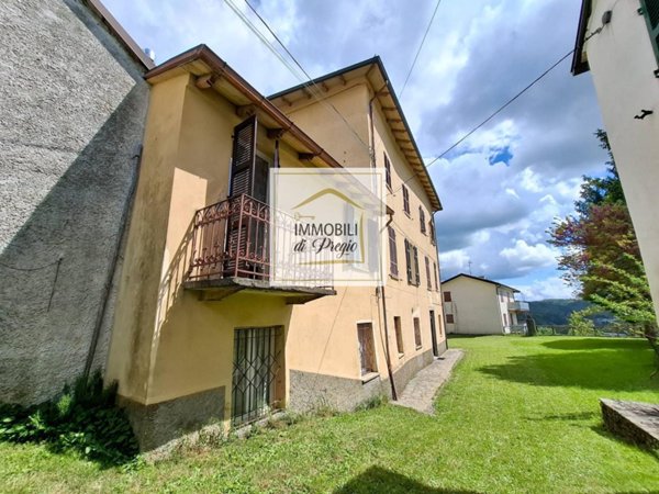 casa indipendente in vendita a Bedonia
