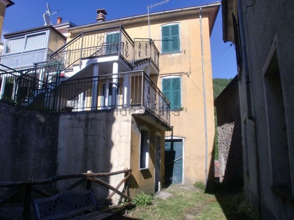 appartamento in vendita a Bedonia in zona Alpe