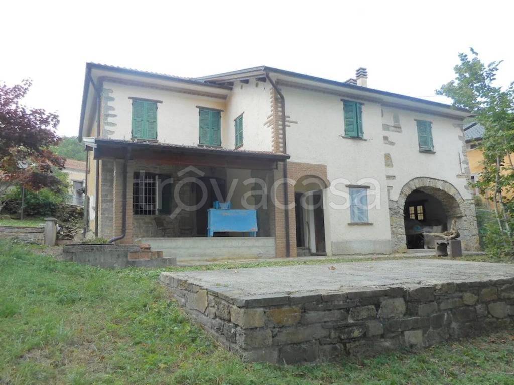 casa indipendente in vendita a Bedonia