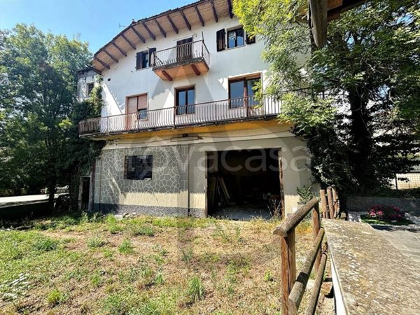 casa indipendente in vendita a Bedonia