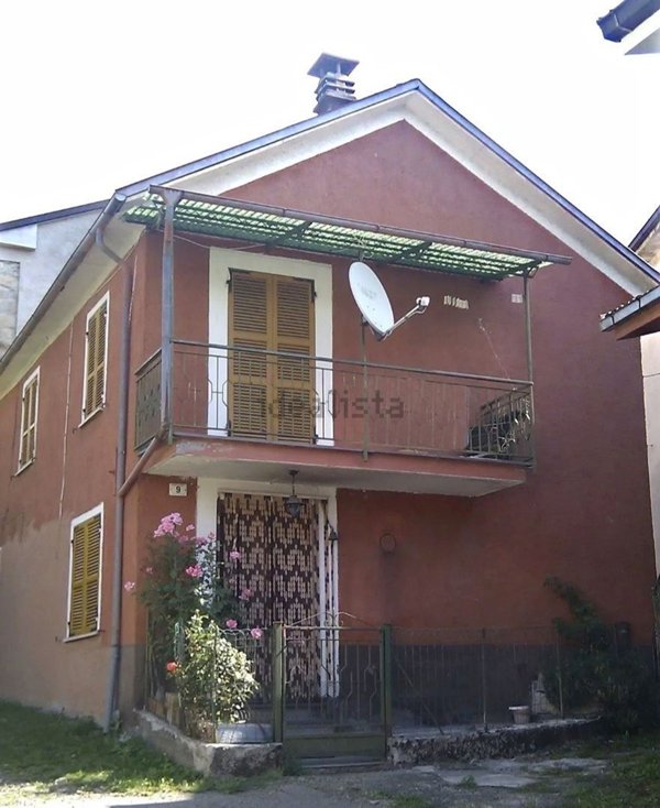 casa indipendente in vendita a Bedonia