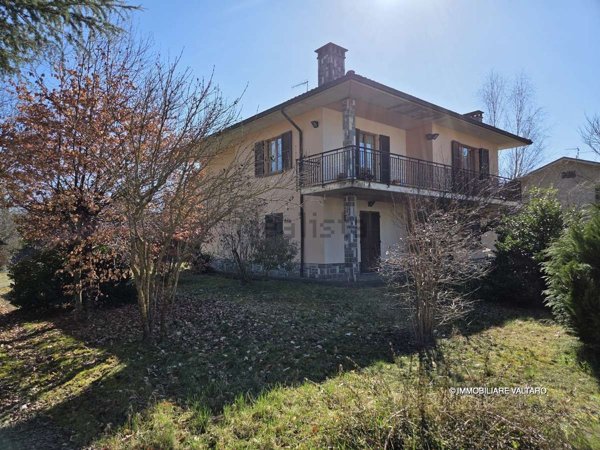 appartamento in vendita a Bedonia in zona Rio Merlino
