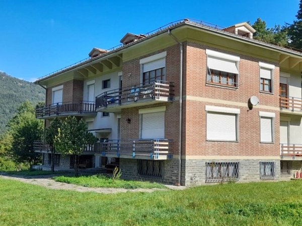 appartamento in vendita a Bedonia in zona Masanti di Sotto