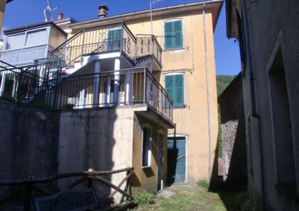 casa indipendente in vendita a Bedonia in zona San Marco