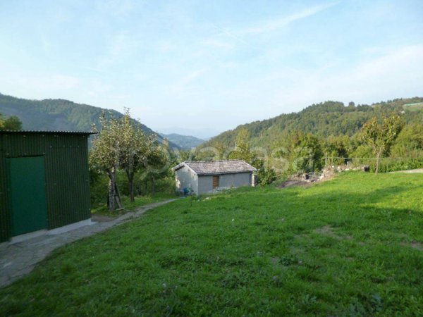 casa indipendente in vendita a Berceto in zona Valbona