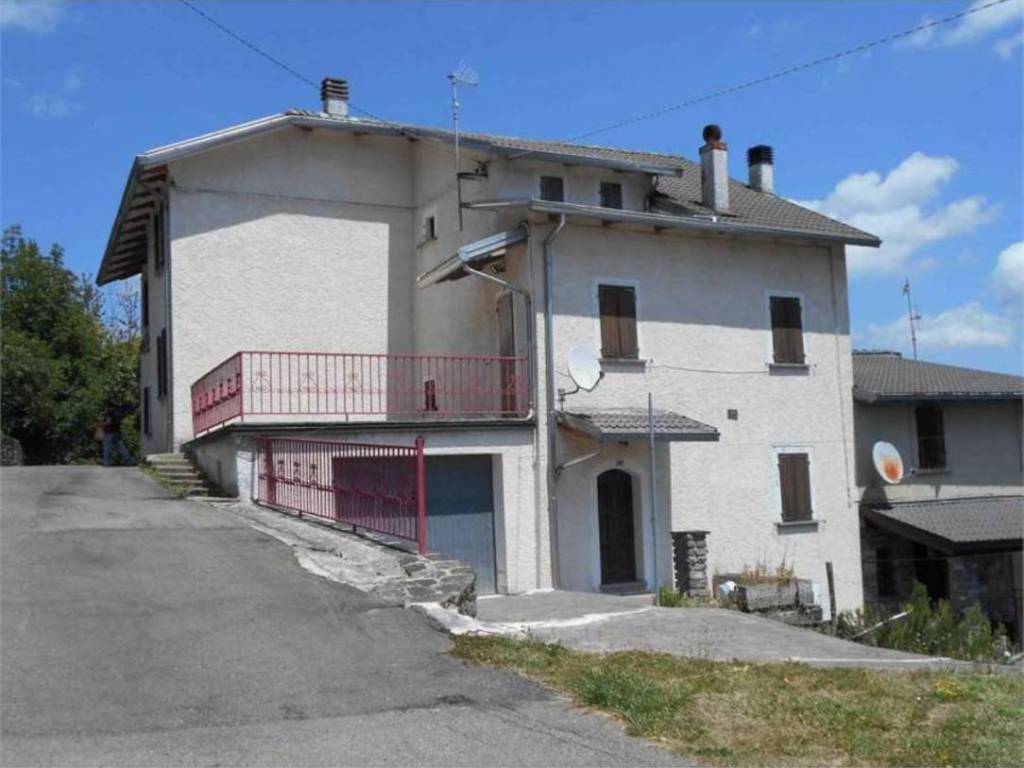 casa indipendente in vendita a Berceto