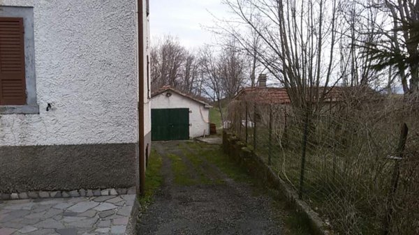 casa indipendente in vendita a Berceto
