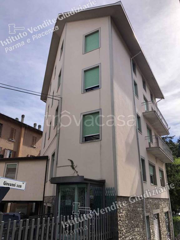 negozio in vendita a Berceto