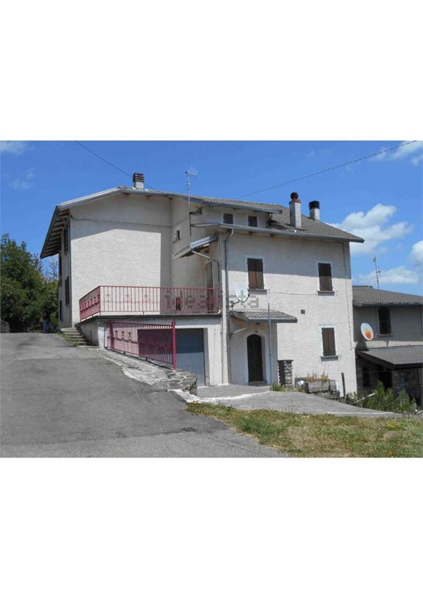 casa indipendente in vendita a Berceto