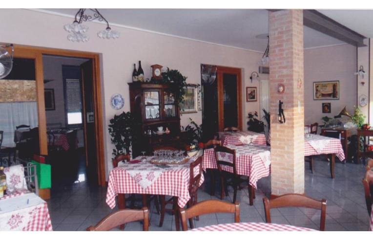 negozio in vendita a Berceto in zona Ghiare