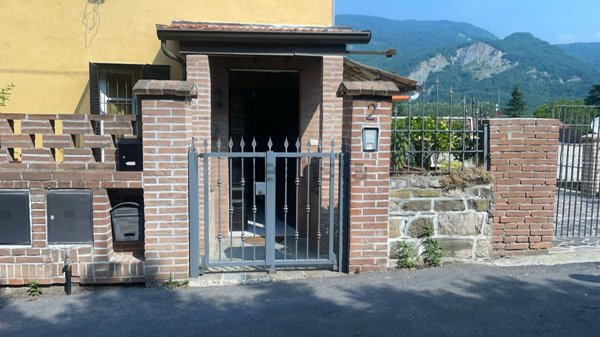 appartamento in vendita a Berceto in zona Ghiare