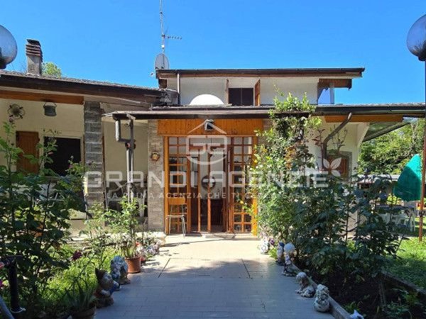 casa indipendente in vendita a Berceto