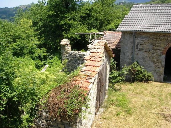 casa indipendente in vendita a Berceto