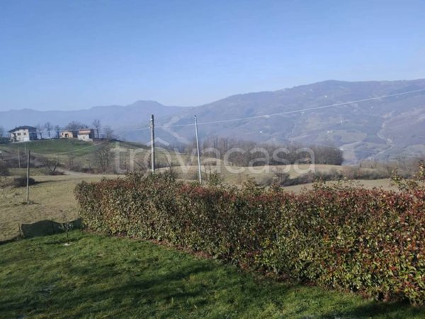 casa indipendente in vendita a Berceto in zona Pietramogolana