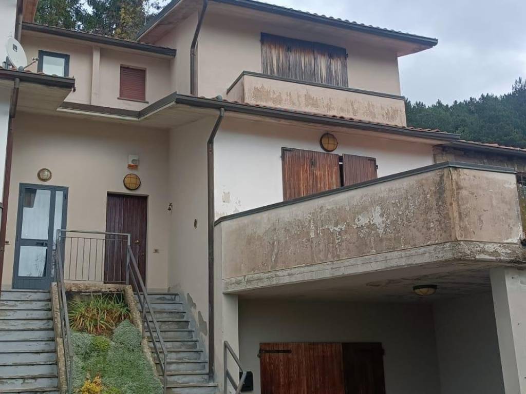 casa indipendente in vendita a Berceto