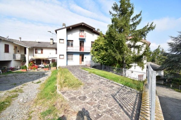casa indipendente in vendita a Berceto in zona Castellonchio