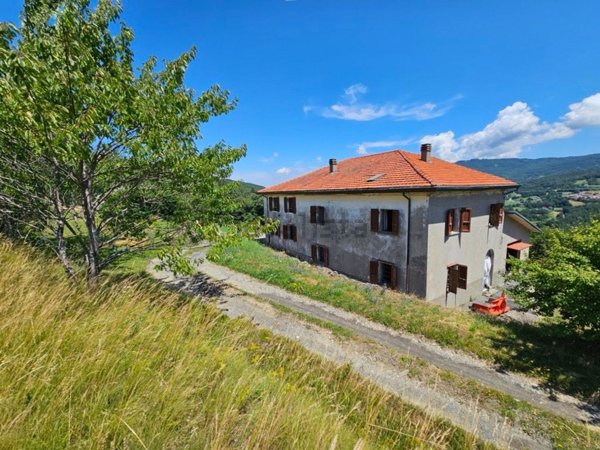 casa indipendente in vendita a Berceto