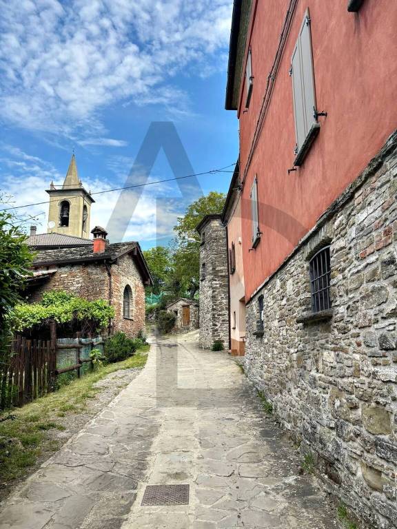 casa indipendente in vendita a Berceto in zona Castellonchio