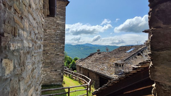 casa semindipendente in vendita a Berceto in zona Pagazzano