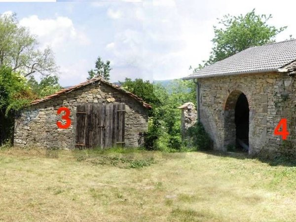 casale in vendita a Berceto in zona Boschi