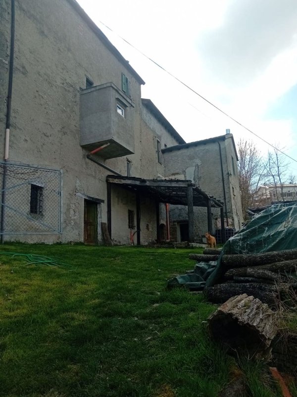 casa indipendente in vendita a Berceto