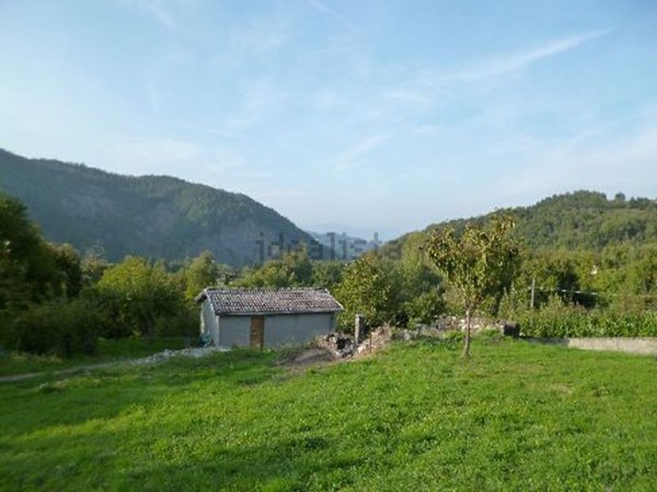 casa indipendente in vendita a Berceto in zona Valbona