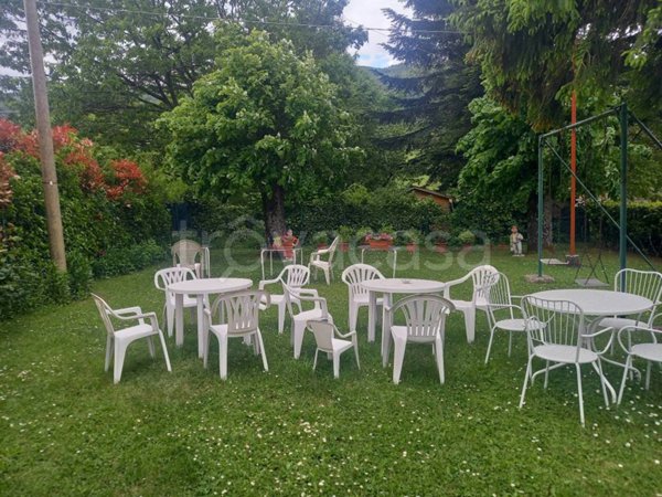 casa indipendente in vendita a Berceto in zona Pian Farioli