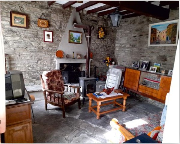 casa indipendente in vendita a Berceto in zona Roccaprebalza
