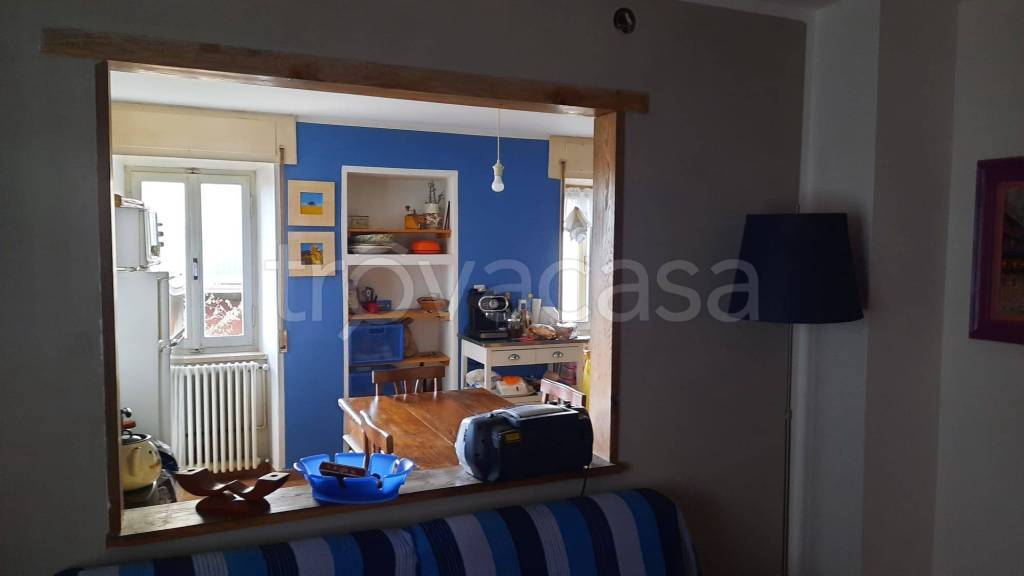 casa indipendente in vendita a Berceto in zona Fugazzolo