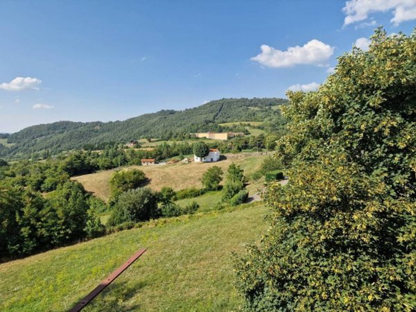appartamento in vendita a Berceto in zona Pian Farioli