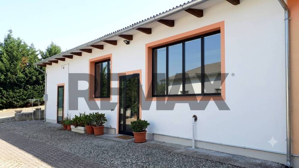 locale di sgombero in vendita a Berceto in zona Roccaprebalza