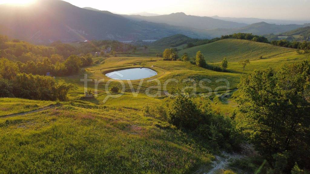 casa indipendente in vendita a Berceto in zona Boschi