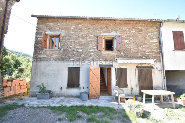 appartamento in vendita a Berceto in zona Pian Farioli