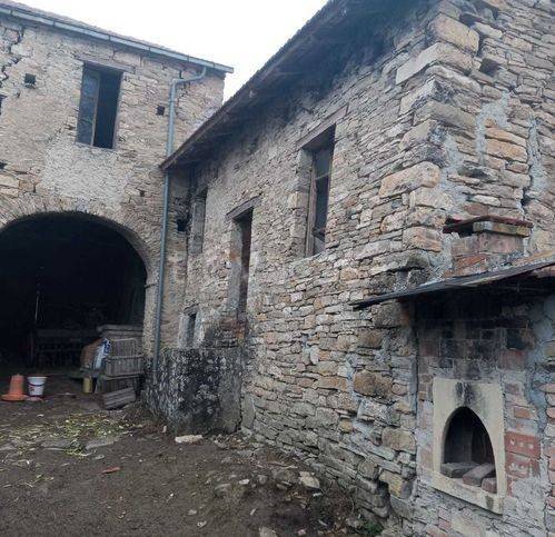 casa indipendente in vendita a Bore