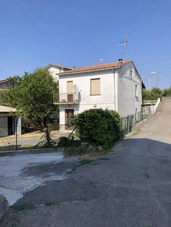 casa indipendente in vendita a Bore