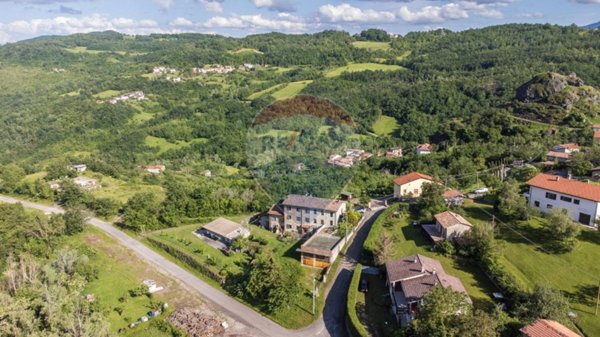 casa indipendente in vendita a Bore in zona Pozzolo