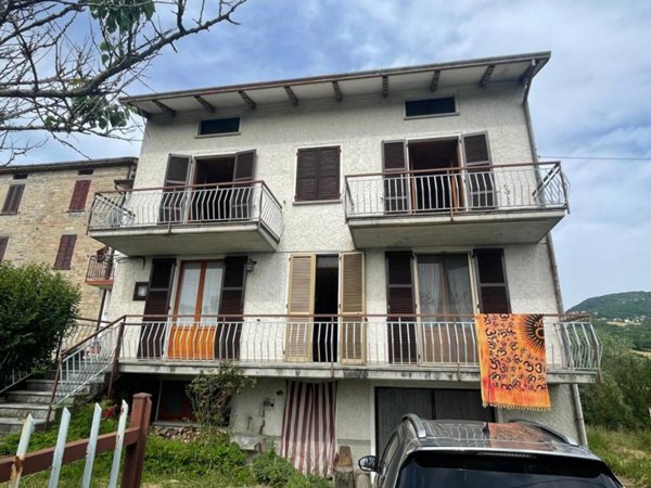casa indipendente in vendita a Bore in zona Rovina