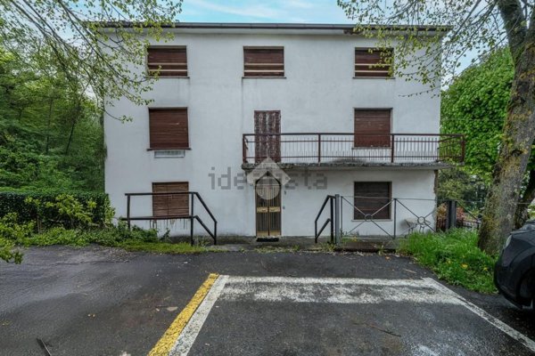 casa semindipendente in vendita a Bore
