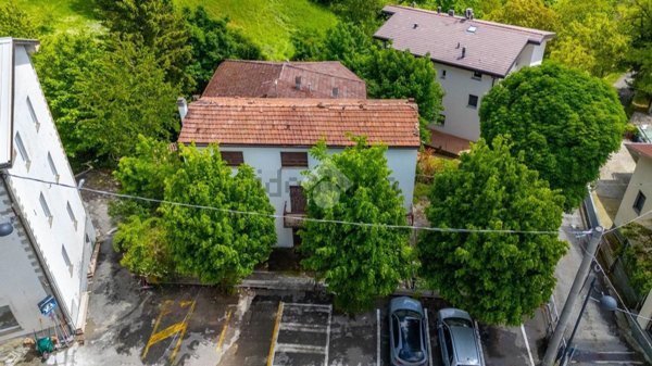 casa semindipendente in vendita a Bore