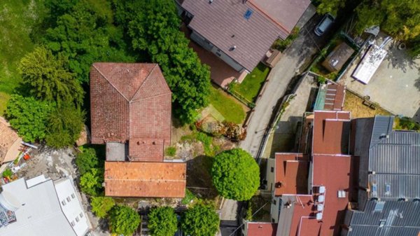 casa indipendente in vendita a Bore in zona Ferrari