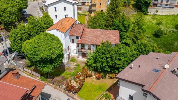 appartamento in vendita a Bore in zona Ferrari