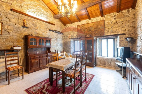 casa indipendente in vendita a Bore in zona Pozzolo